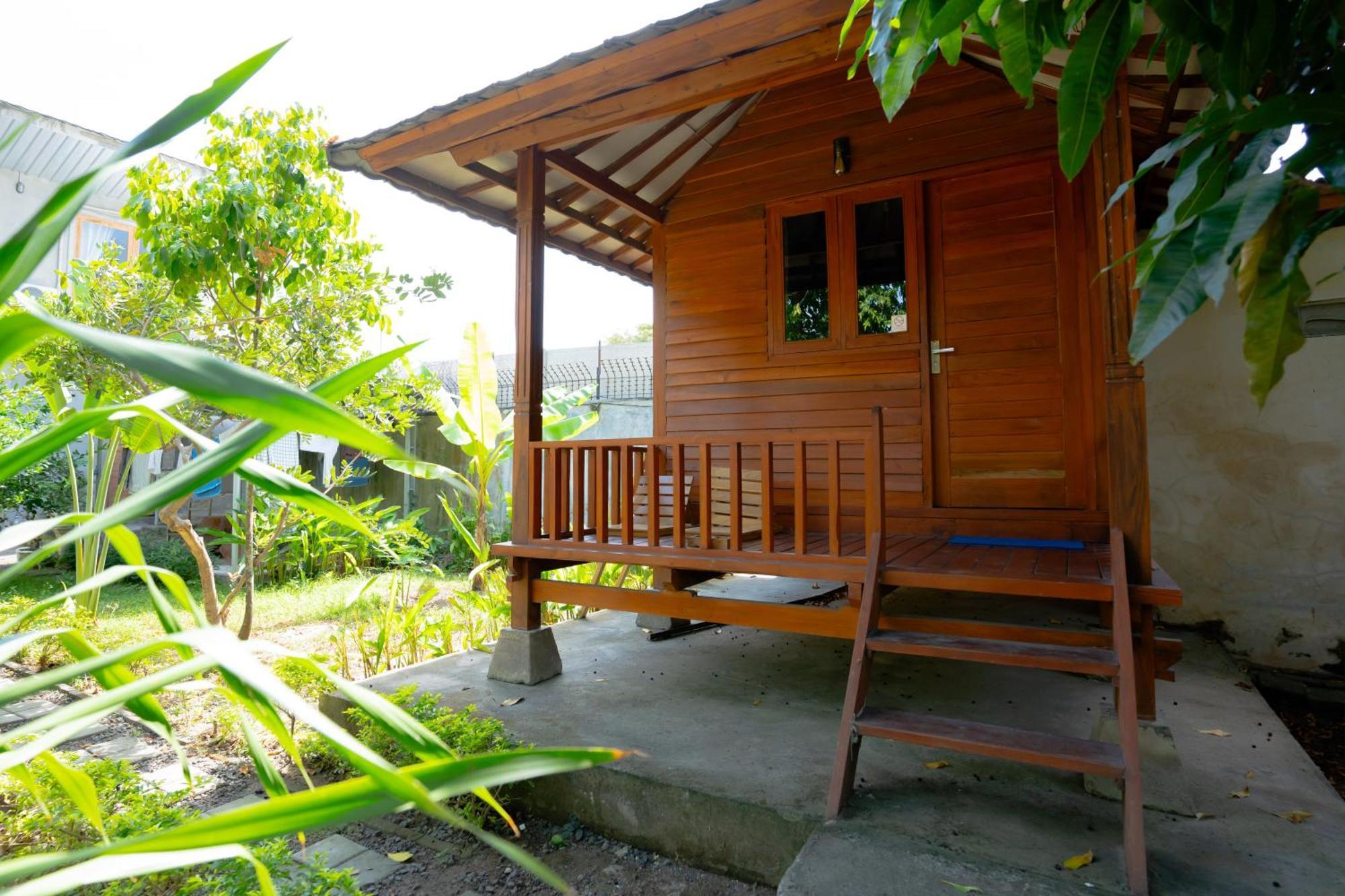 Reddoorz Syariah Near Lombok Epicentrum Mall Mataram Exterior foto